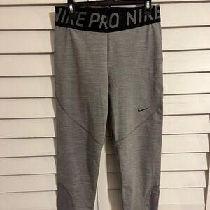 Nike Pro leggings
